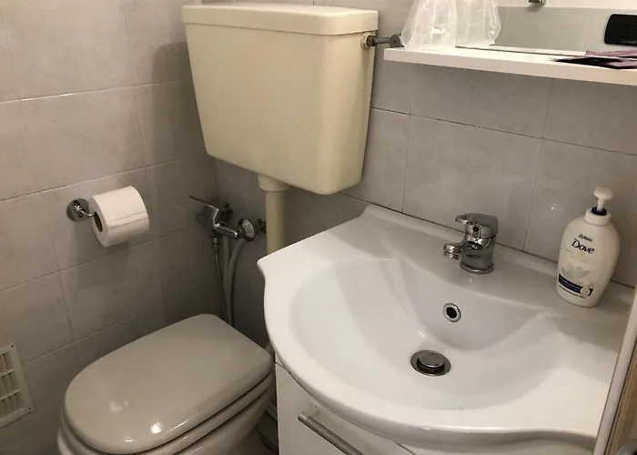 アパート The Nest *